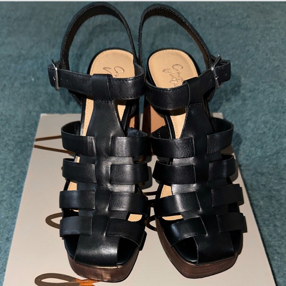 Crown Vintage Platform ‘Farlie’ Sandal - Picture 9 of 12